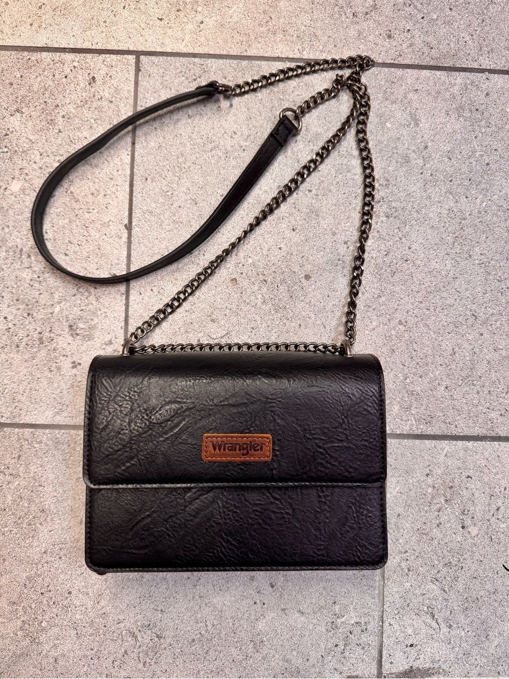 Wrangler Black Crossbody Bag with Chain Strap